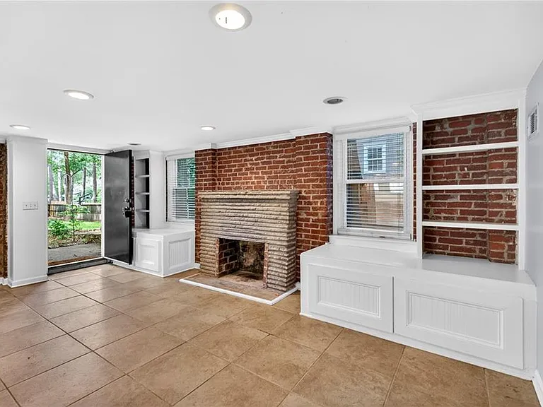 392 Collier Rd NW — Photo 37