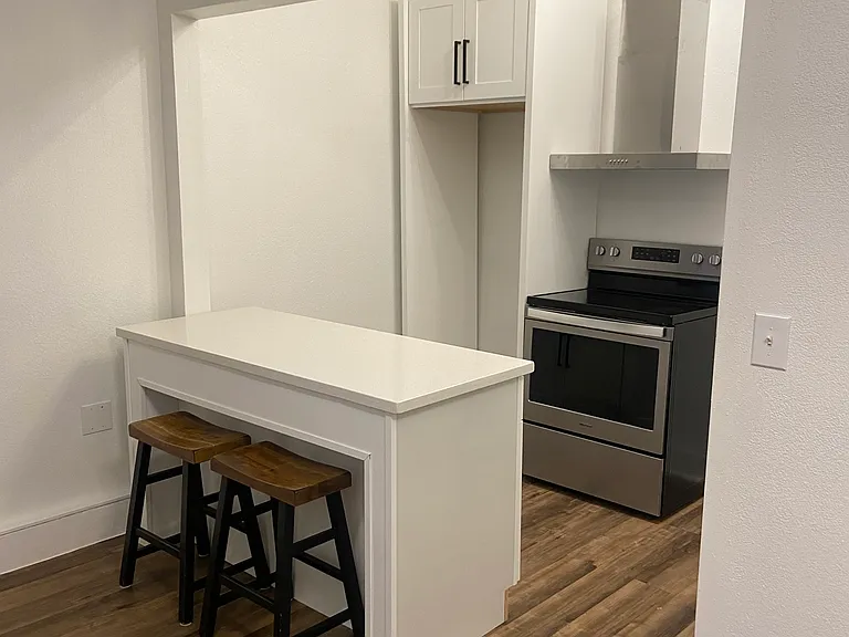 Hibiscus Dr — Photo 11