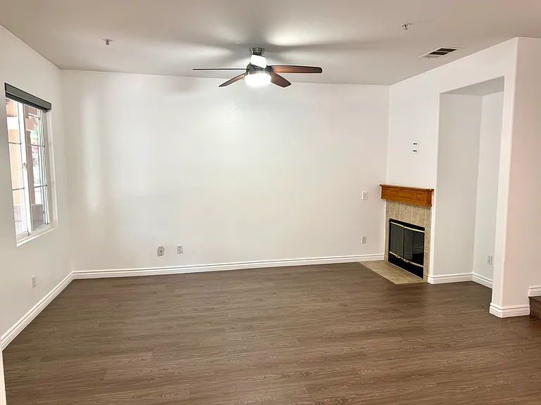 1384 Ashton Park Ln — Photo 5