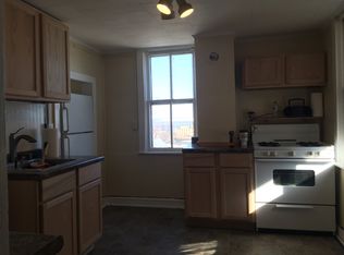 424 E 7th St, Duluth, MN 55805