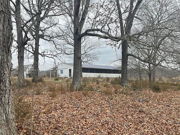 4th image of 465 North Rd