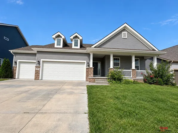 930 Kooser Dr, Lincoln, NE 68521