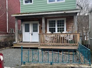 9 Deanery Ave, St. John's, NL A1E1H5