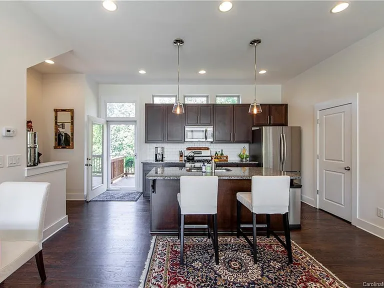 3315 Bessemer St — Photo 11