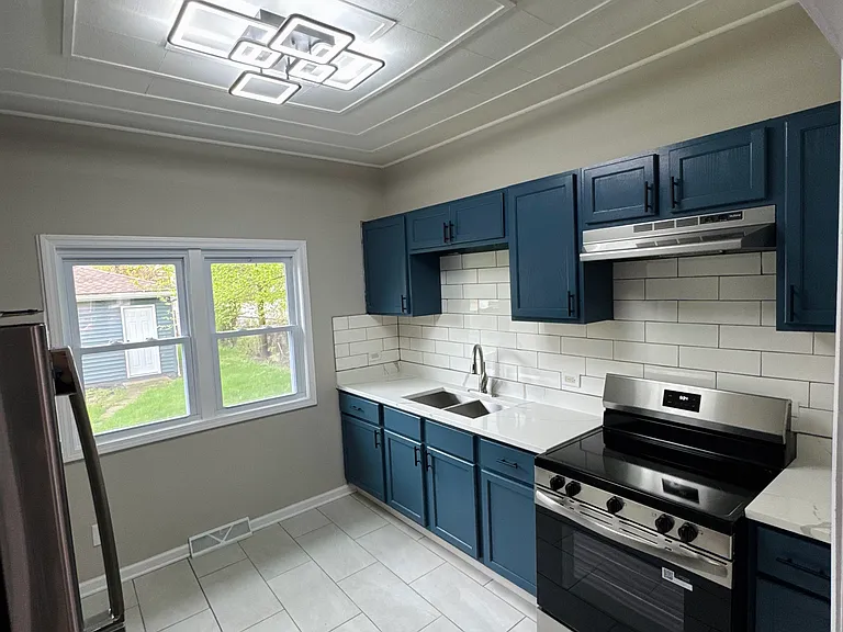 3769 Jackson St — Photo 4