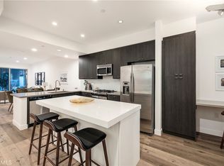 6001 Carlton Way APT 104, Los Angeles, CA 90028