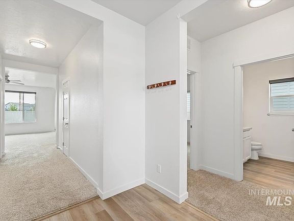5th image of 1413 Scranton Ave