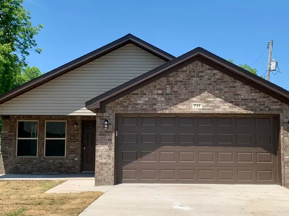 721 Curtis Sykes Dr, North Little Rock, AR 72114