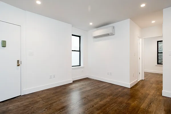 Rented by Compass | media 9