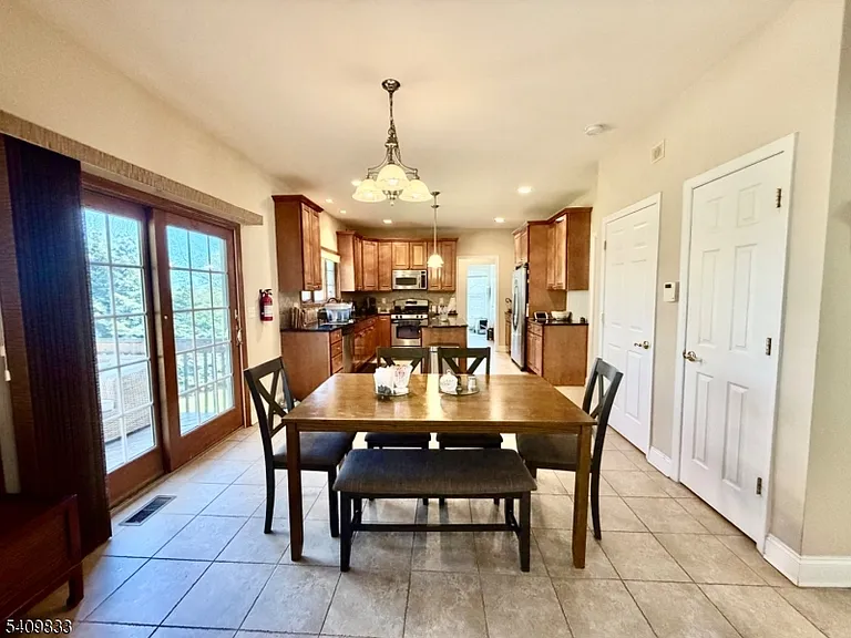 8 Overlook Rd — Photo 12