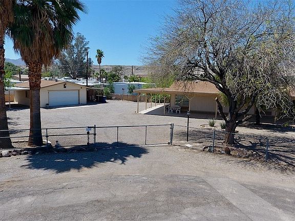3rd image of 277 Meander Drive