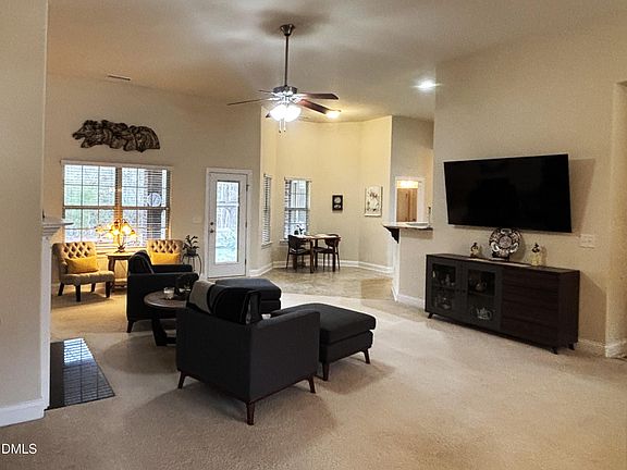 2nd image of 1214 Hunter Ct