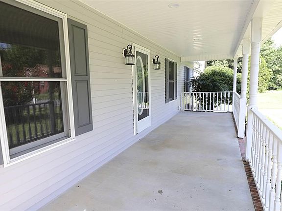 3rd image of 8320 Timberland Dr
