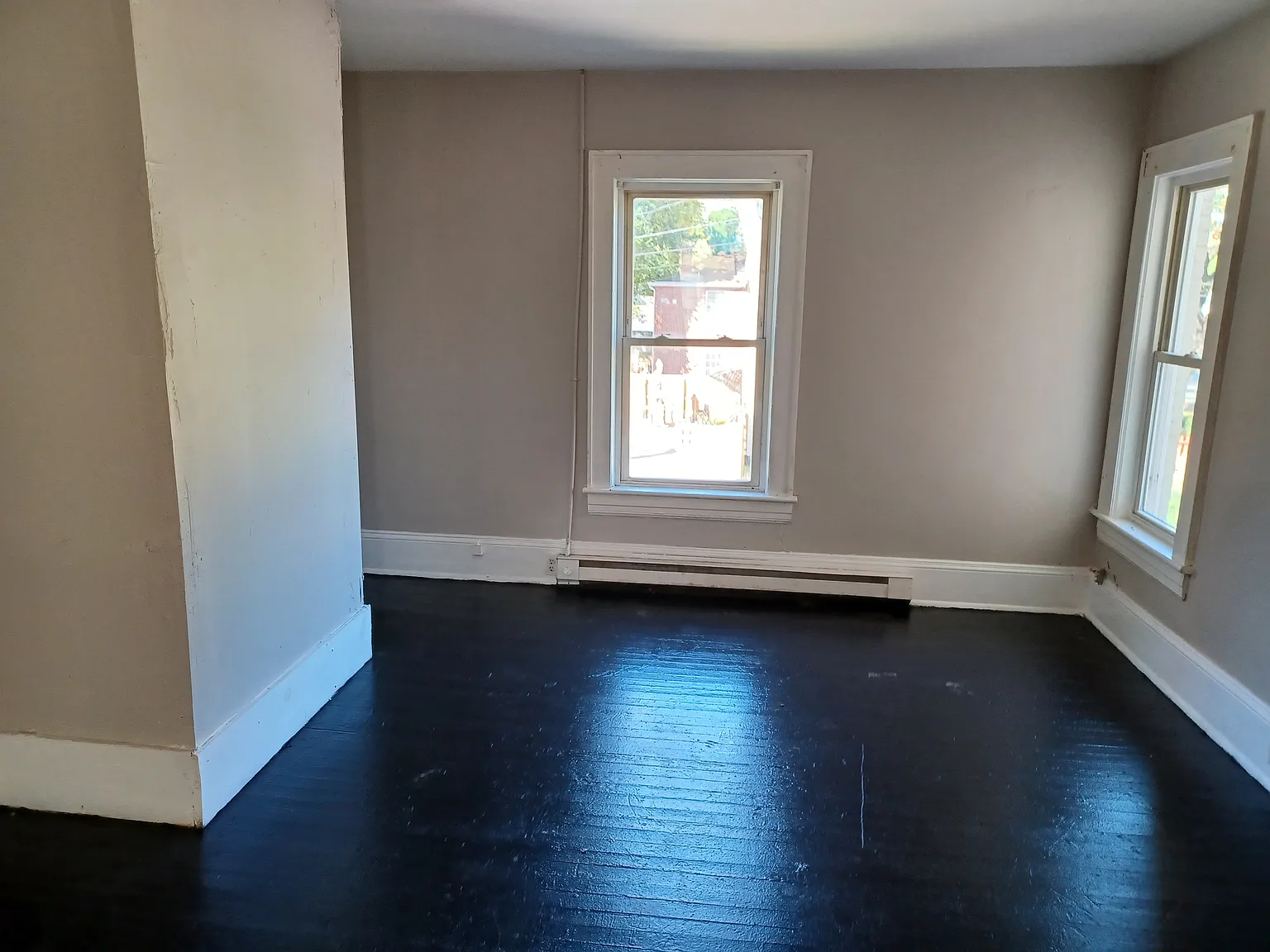 3 bed, 1223 sqft, $1,250 — Photo 2