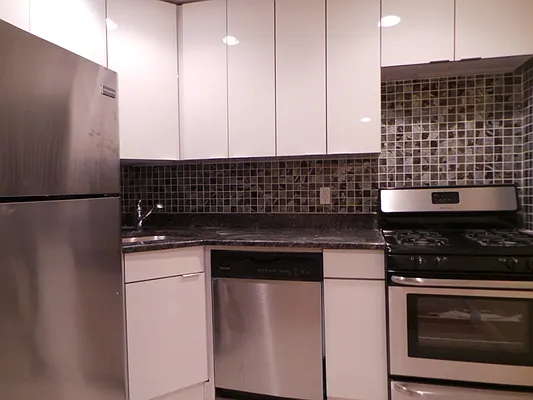 Rented by Perry Associates NYC Inc | media 1