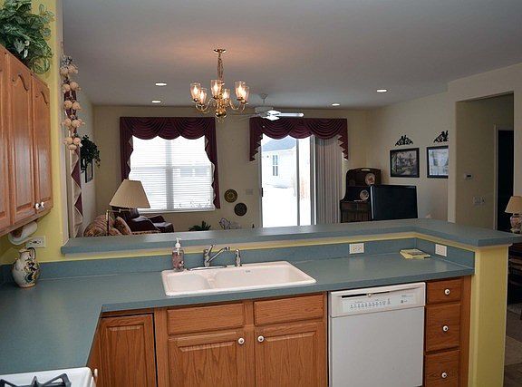 3rd image of 13027 Summerview Dr