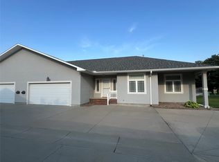1418 Hi St, Dodge City, KS 67801