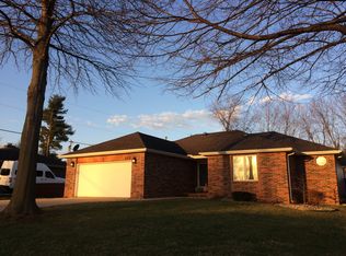 225 S Hemlock Ave, Springfield, MO 65802