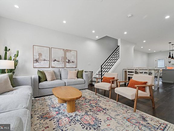 4th image of 73 E Sharpnack St