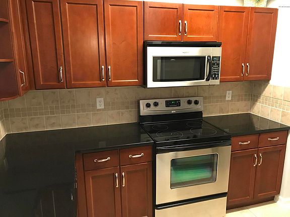 4th image of 10435 MIDTOWN Parkway #152