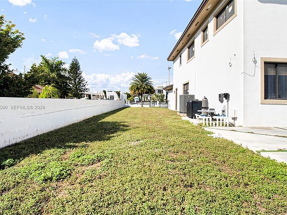 5th image of 12890 NW 2nd St