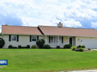 2105 Weedy St, Green Bay, WI 54313