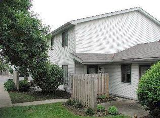 1008 E Crescentville Rd, Cincinnati, OH 45246