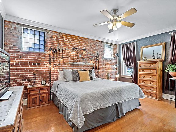 5th image of 5639 Lisette Ave