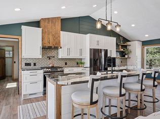 21255 Gypsy Valley Rd, Anoka, MN 55303