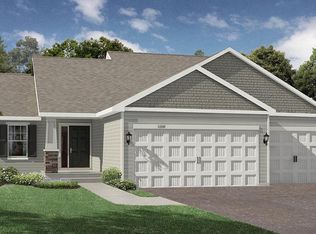 2331 Aragon Dr, Shakopee, MN 55379