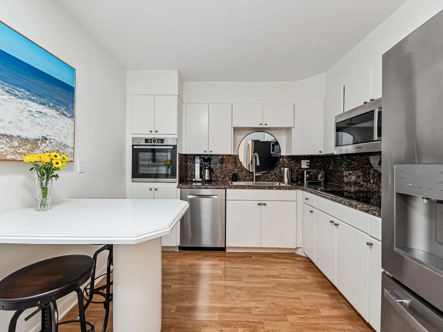 2 bed, 2.0 bath, 1222 sqft, $3,500 — Photo 4