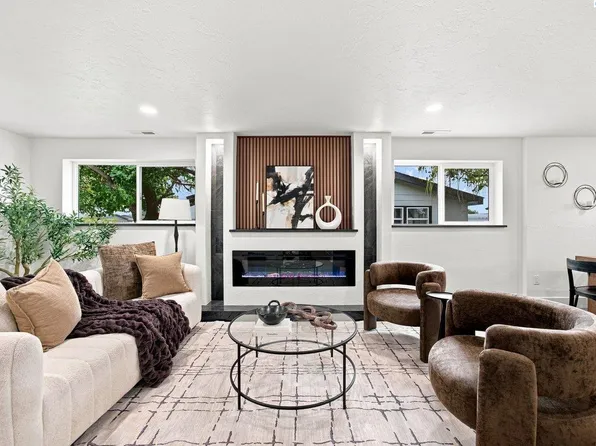 636 S Sycamore Ave, Pasco, WA 99301