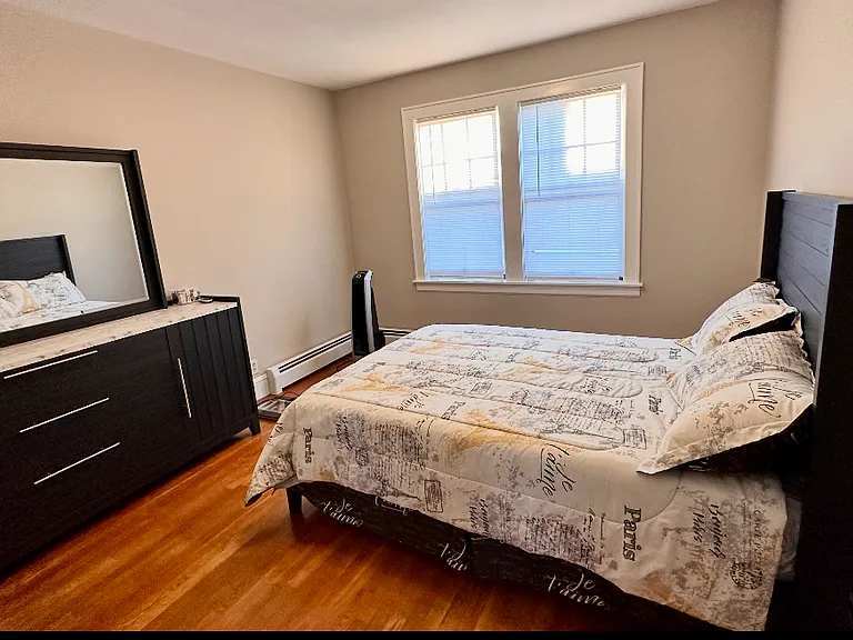 616 Harvard St — Photo 11