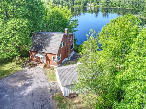 20 Shore Road, Somersworth, NH 03878