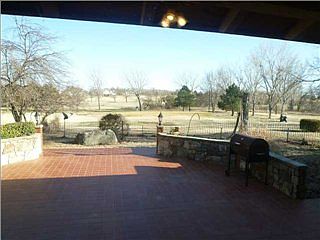 4th image of 5 Blackheath Ct