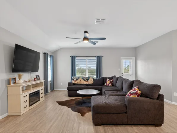 5877 Companion Loop, Bulverde, TX 78163