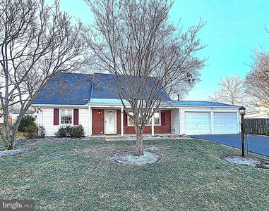 13231 Memory Ln, Fairfax, VA, 22033