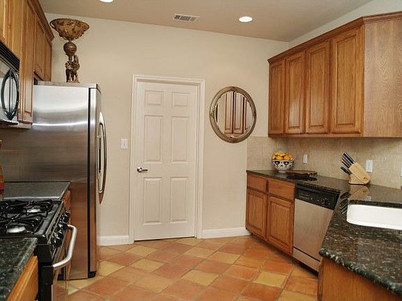 4th image of 1801B Jentsch Ct