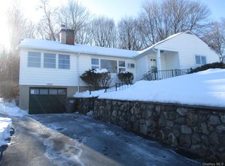35 Midland Ave, Central Valley, NY 10917