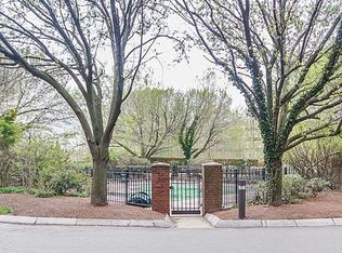 165 Cottage St APT 612, Chelsea, MA 02150