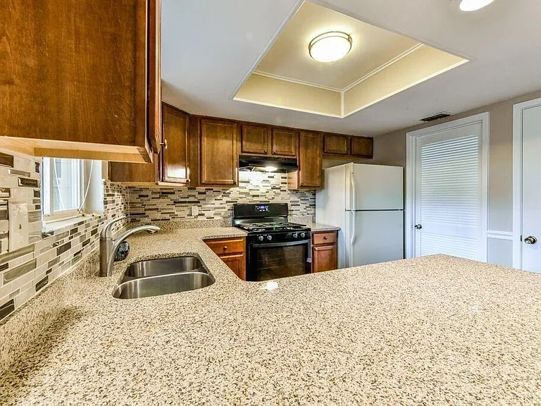 53 Doranne Ct SE #53 — Photo 9