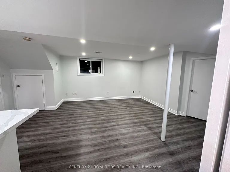 50 Marbury Cres #LOWER — Photo 23