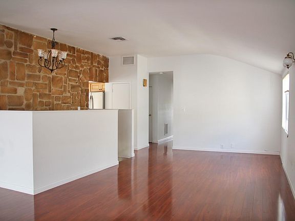 3rd image of 216 Kelly Blvd Floor 2