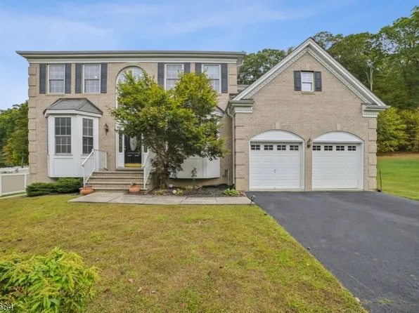 11 Chestnut Way, Mount Olive Twp., NJ 07836