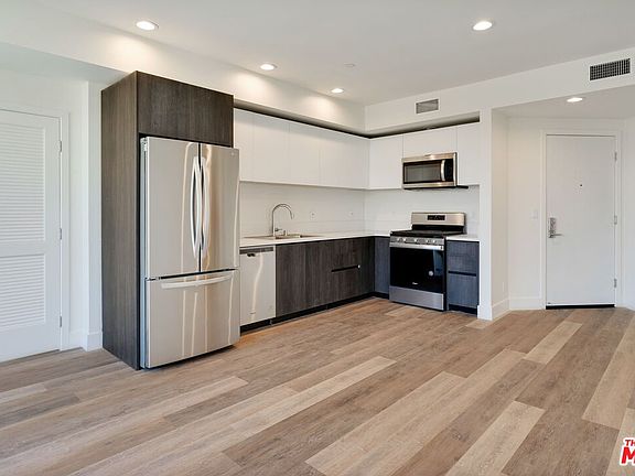 5th image of 2465 Purdue Ave #201