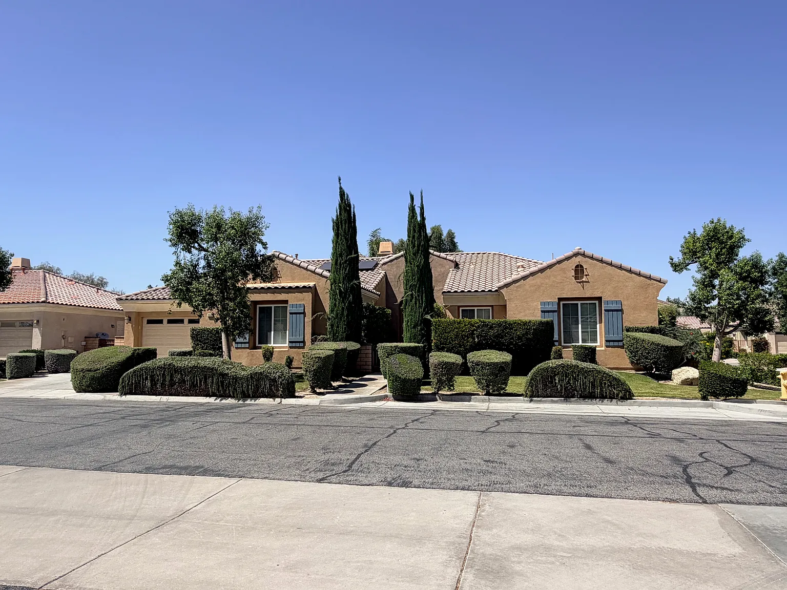 5 bed, 3047 sqft, $3,700 — Photo 2