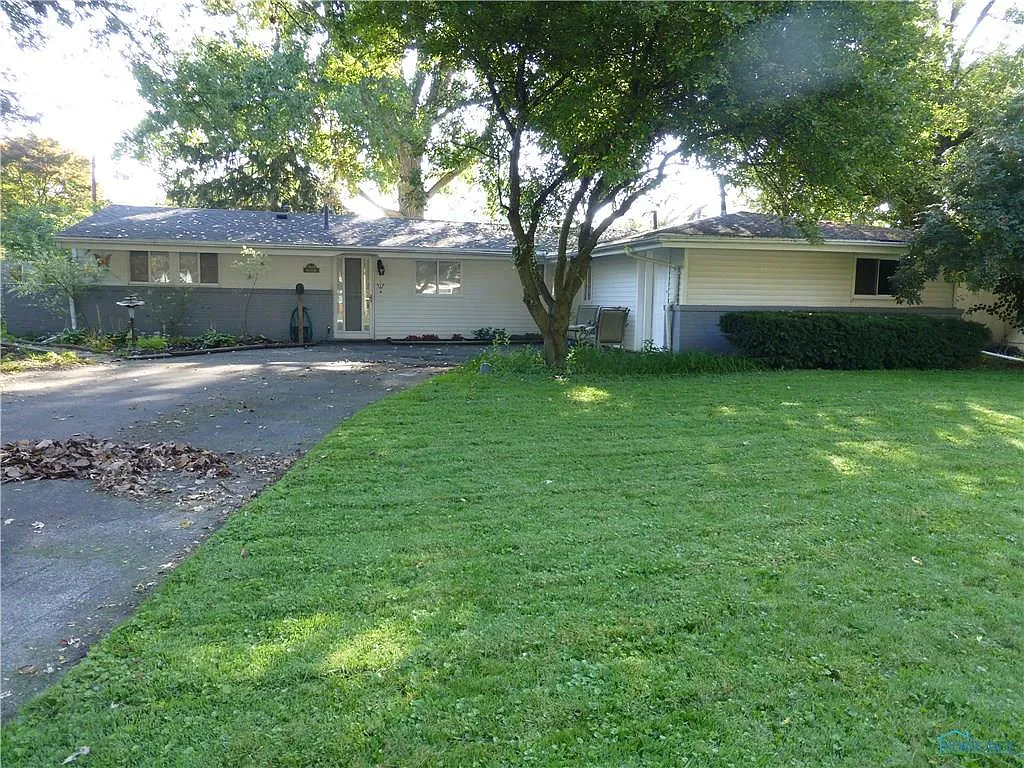 3028 Wicklow Rd photo 1