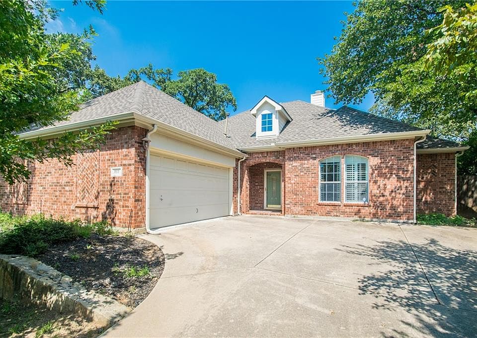 1st image of 717 Chateau Ct