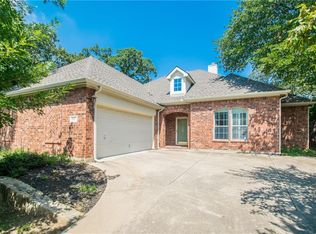 717 Chateau Ct, Denton, TX 76209