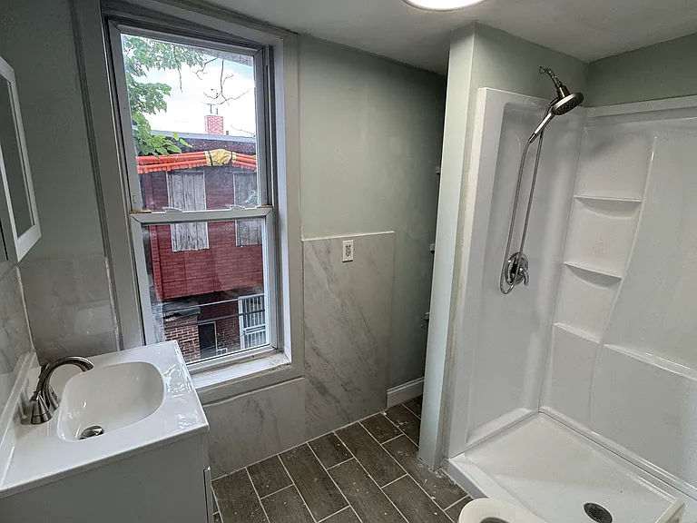 2740 N Darien St — Photo 7